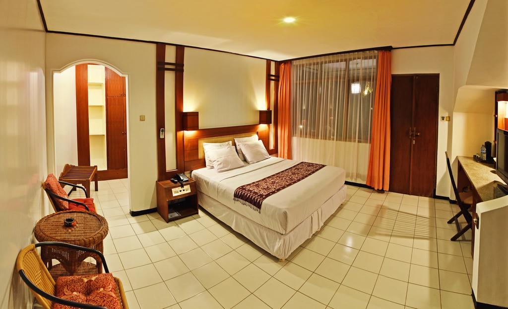 Puri Naga Beachfront Cottages Legian Exterior foto