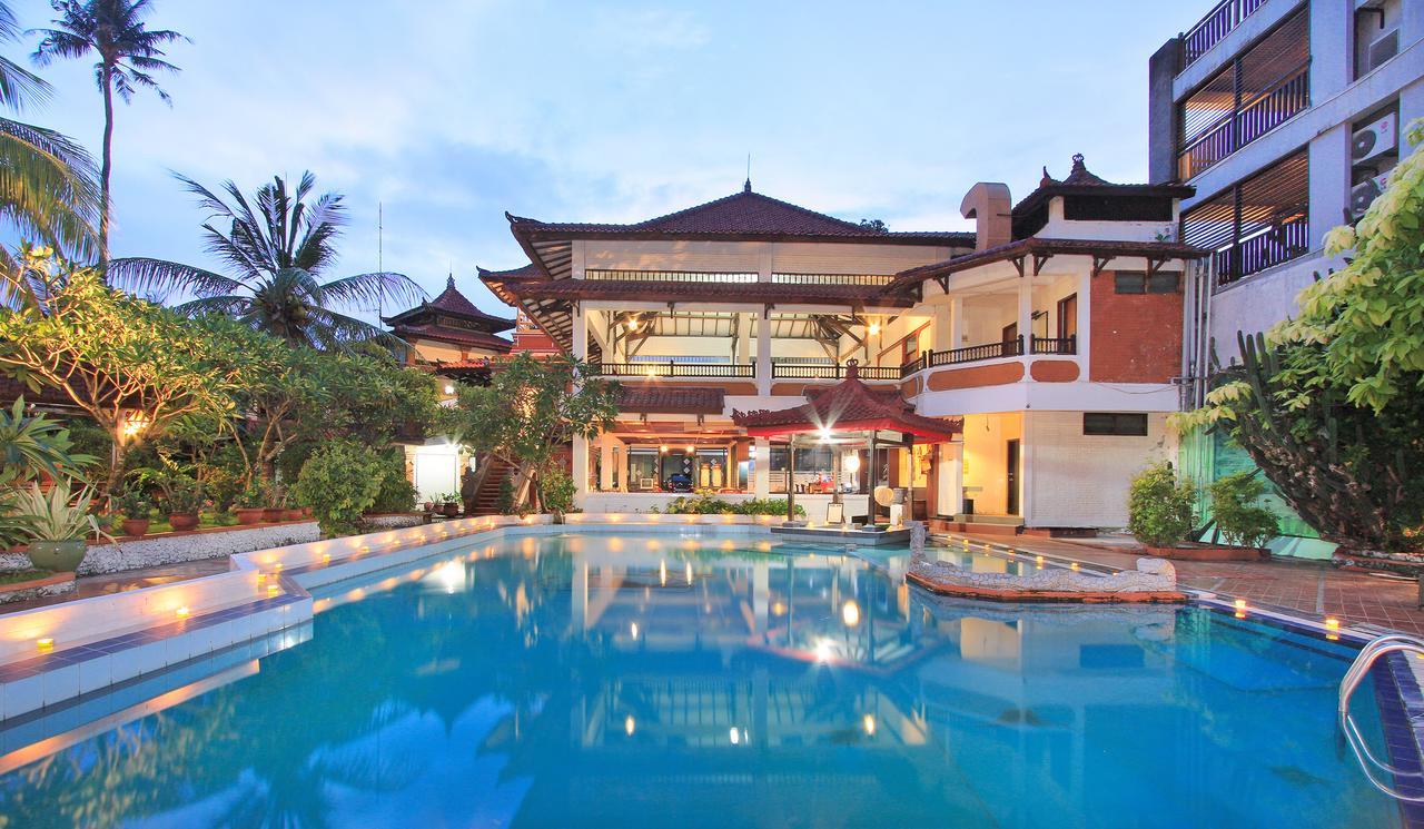 Puri Naga Beachfront Cottages Legian Exterior foto